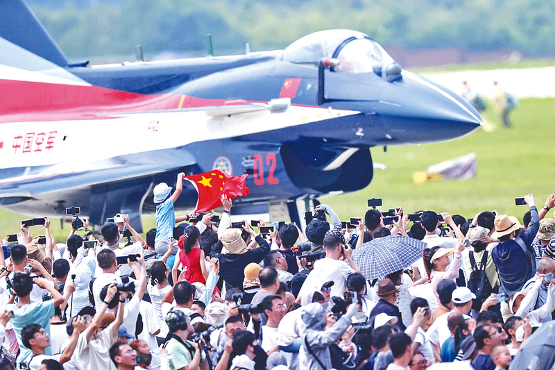 美女艹鸡巴视频网站长春航空展迎来首个公众日